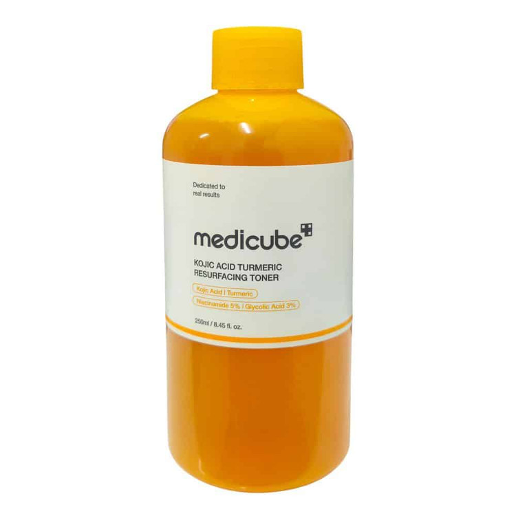 تونر کوجیک اسید و زردچوبه مدی کیوب MEDICUBE